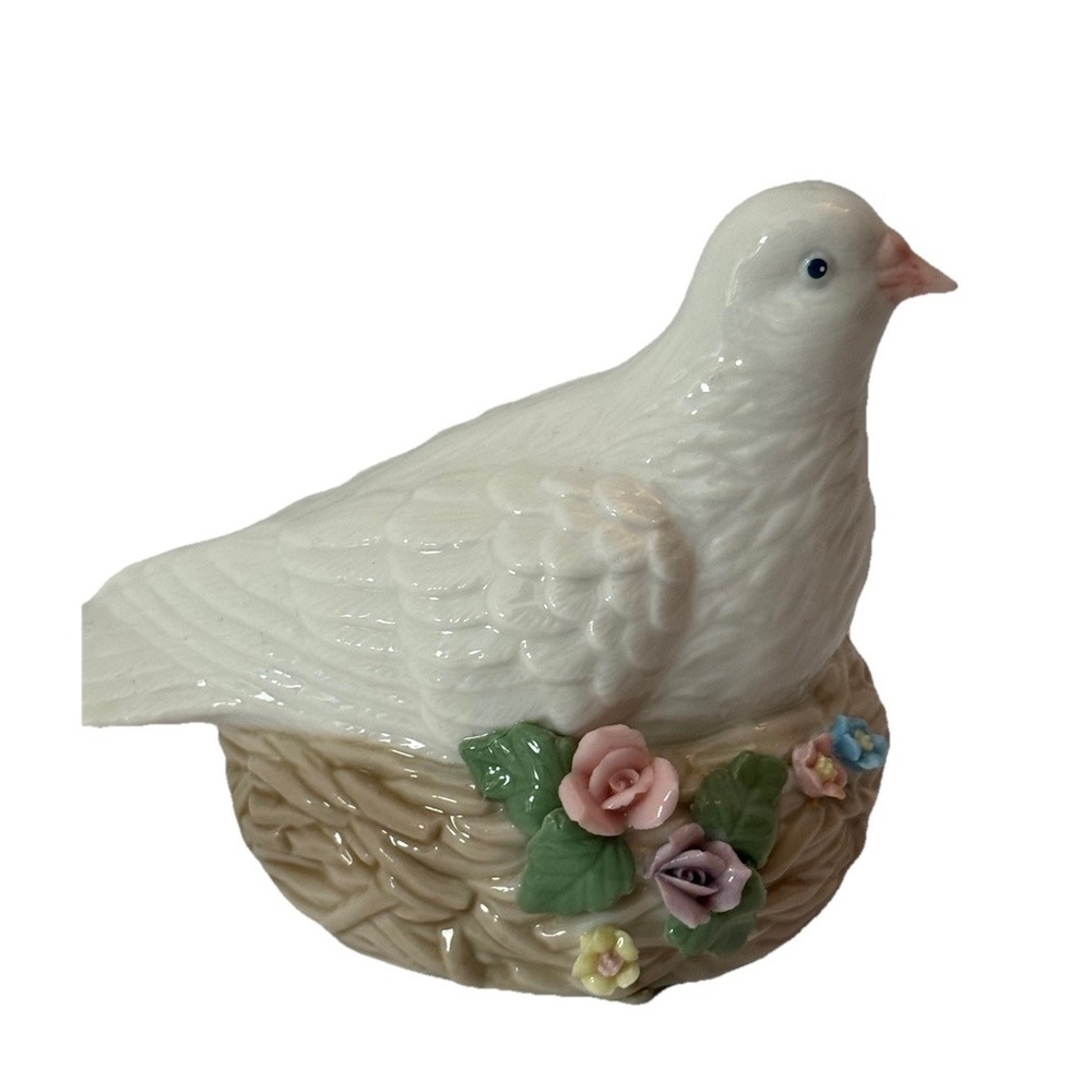 Vintage Heritage House Porcelain Bird Music Box Floral Grandma Cottage Core